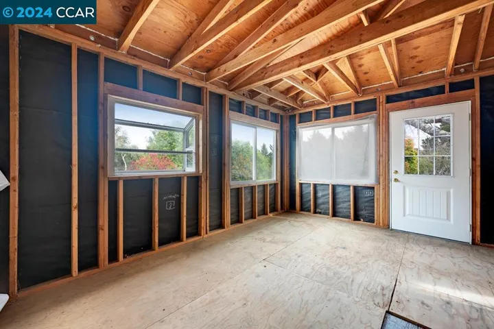 5900 Guerneville Rd, Sebastopol, California 95472