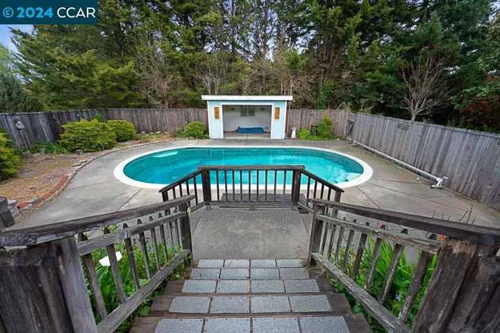 5900 Guerneville Rd, Sebastopol, California 95472