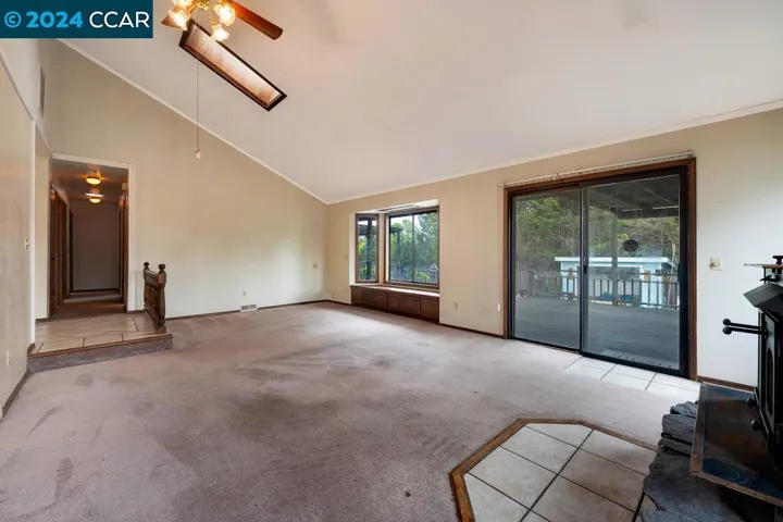 5900 Guerneville Rd, Sebastopol, California 95472