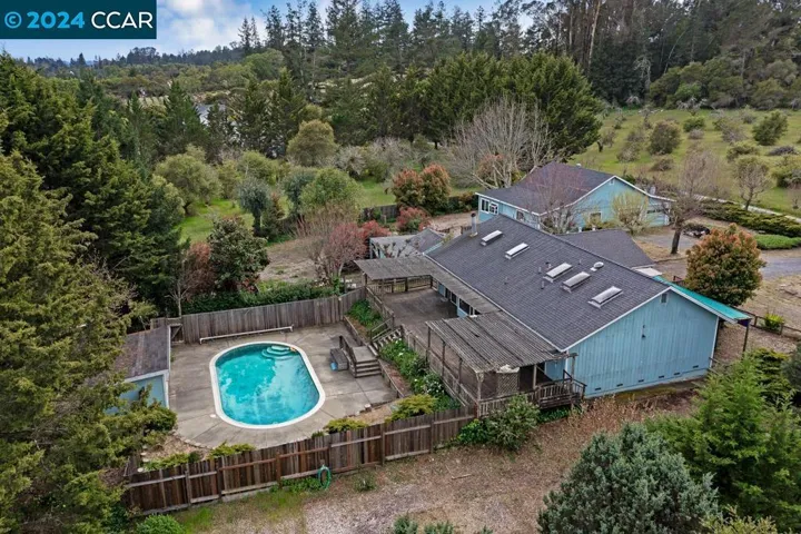 5900 Guerneville Rd, Sebastopol, California 95472