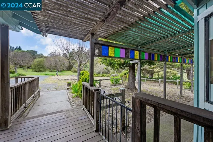 5900 Guerneville Rd, Sebastopol, California 95472