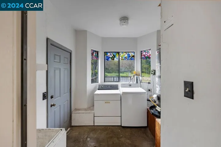 5900 Guerneville Rd, Sebastopol, California 95472