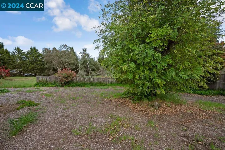 5900 Guerneville Rd, Sebastopol, California 95472