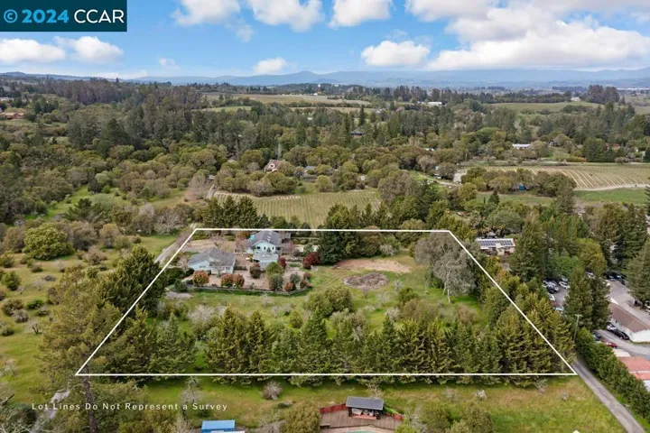 5900 Guerneville Rd, Sebastopol, California 95472
