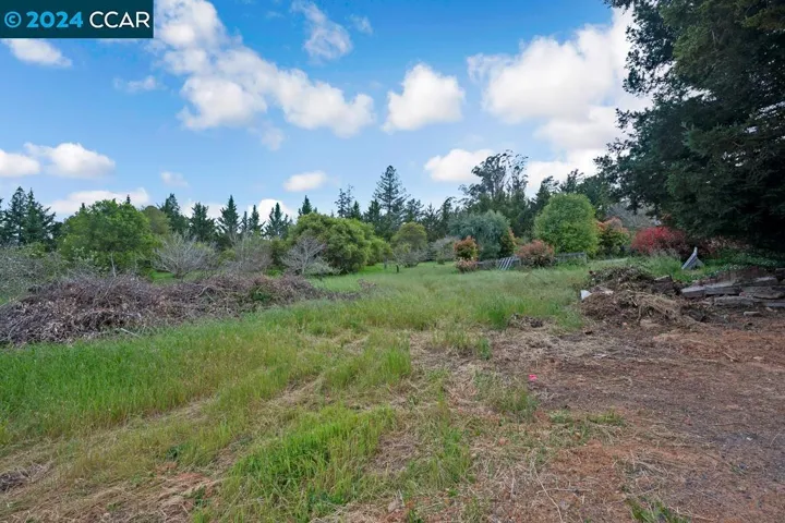 5900 Guerneville Rd, Sebastopol, California 95472