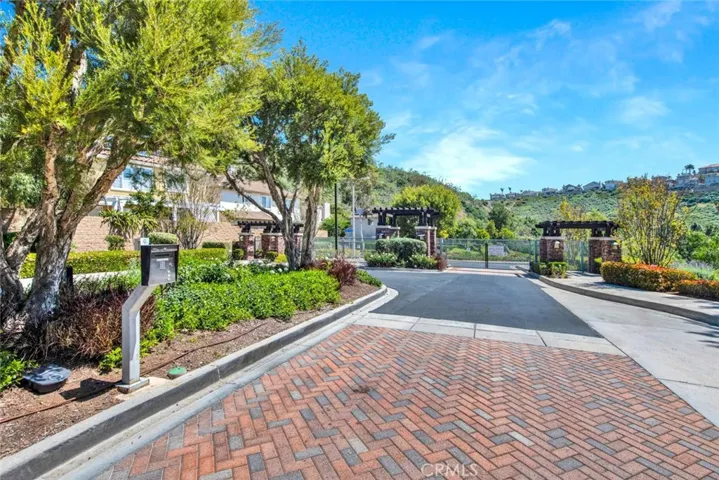 6021 E Birdcage Court, Orange, California 92869