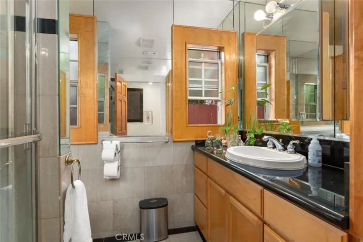 1024 18th Street, Santa Monica, California 90403