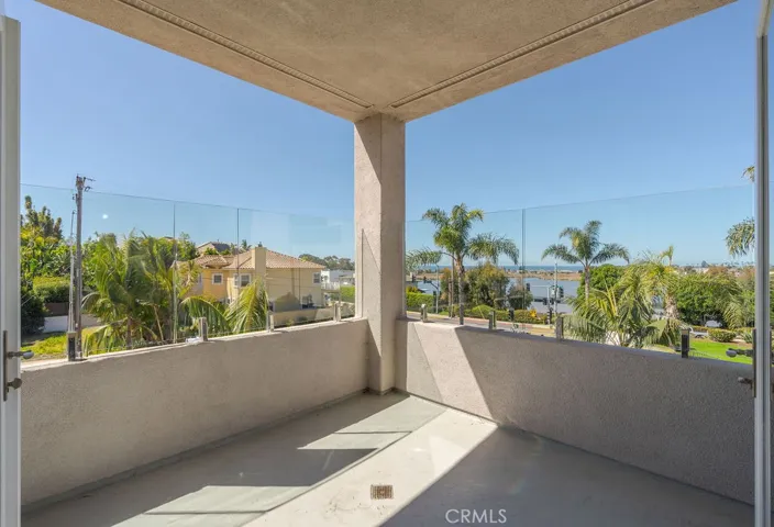 1132 Las Flores Drive, Carlsbad, California 92008