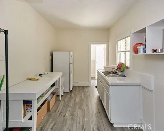 412 E 16th Street, Long Beach, California 90813 home-pic-2