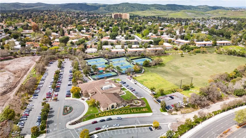 56 Calle Cadiz C, Laguna Woods, California 92637