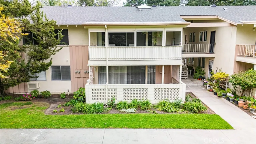 56 Calle Cadiz C, Laguna Woods, California 92637