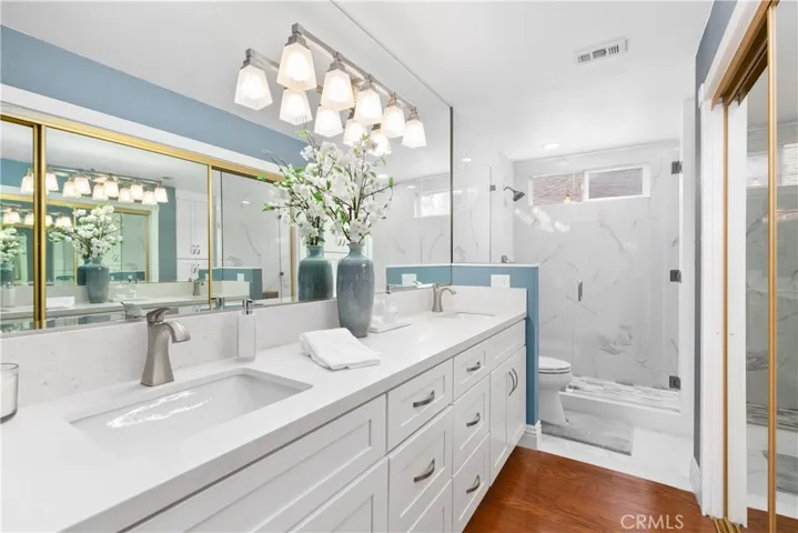 Primary bedroom ensuite