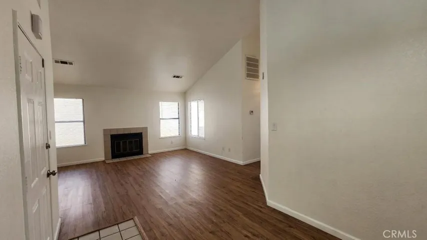 1828 Ocean View Drive, Bakersfield, California 93307
