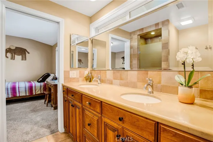 1493 Lafayette Road, Claremont, California 91711