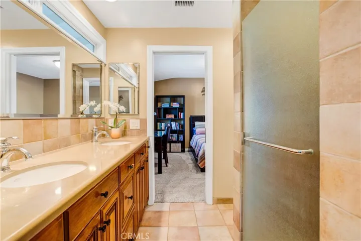 1493 Lafayette Road, Claremont, California 91711