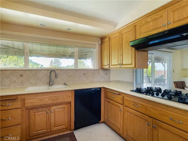 26915 Grayslake Road, Rancho Palos Verdes, California 90275