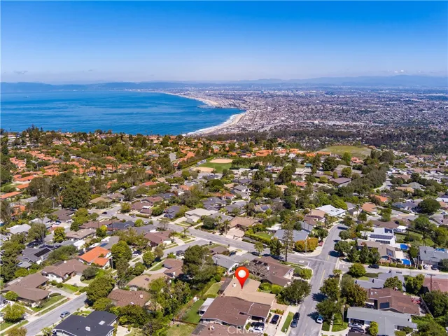 26915 Grayslake Road, Rancho Palos Verdes, California 90275