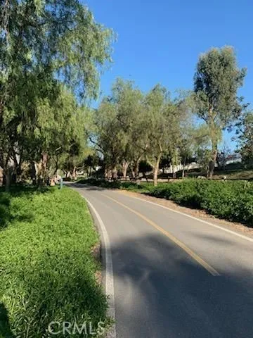 Woodside paseos and bike paths.