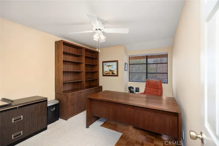 Upstairs bedroom 2.