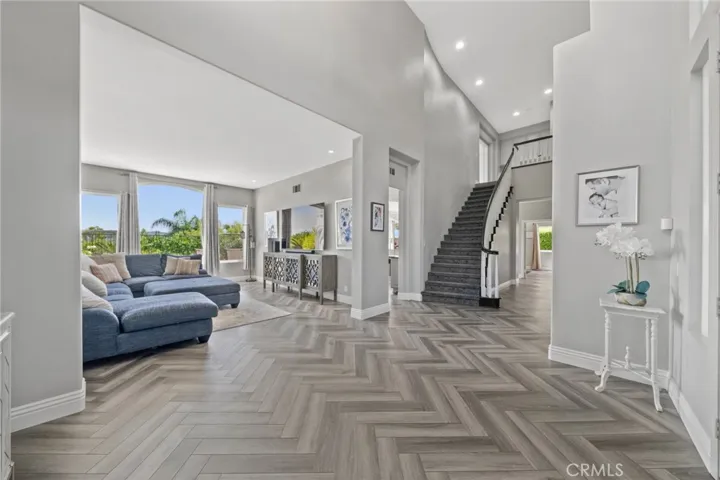 32 Segada, Rancho Santa Margarita, California 92688