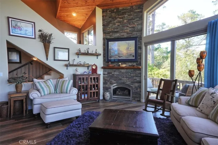 1350 Richard Avenue, Cambria, California 93428