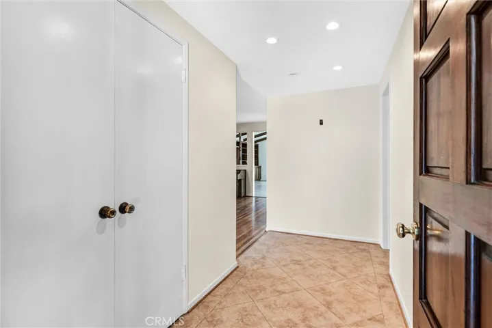 320 N Enrose Avenue, San Pedro, California 90732