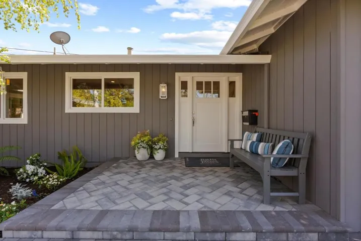 20392 Manoa Court, Saratoga, California 95070