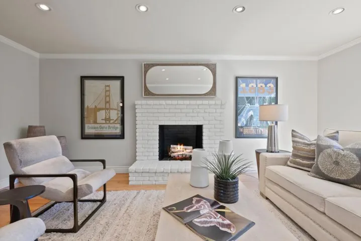 20392 Manoa Court, Saratoga, California 95070