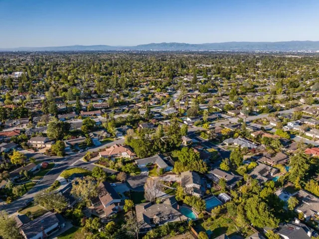 20392 Manoa Court, Saratoga, California 95070