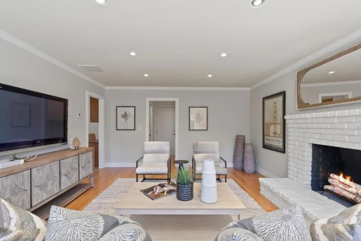 20392 Manoa Court, Saratoga, California 95070