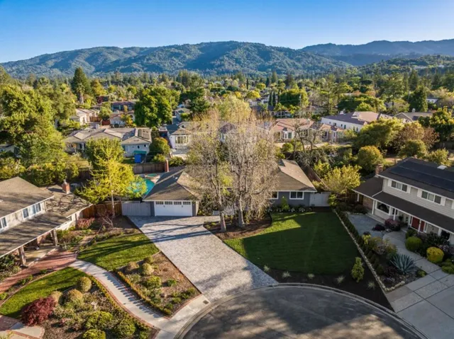 20392 Manoa Court, Saratoga, California 95070