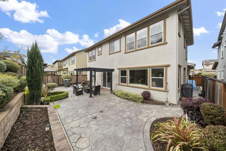 7906 Golden Springs Lane, Vallejo, California 94591