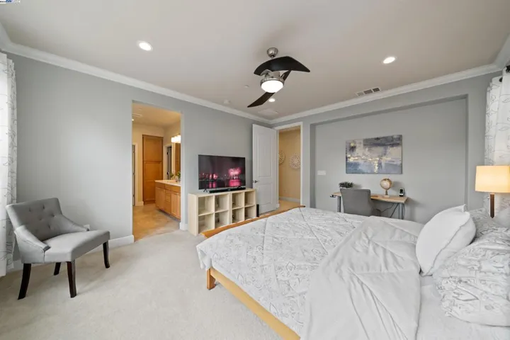 7906 Golden Springs Lane, Vallejo, California 94591