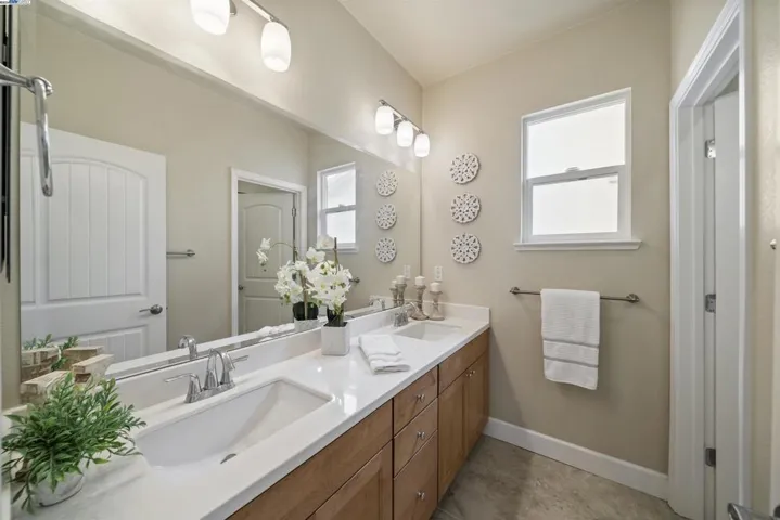 7906 Golden Springs Lane, Vallejo, California 94591