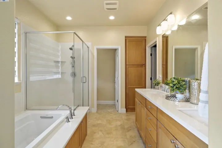 7906 Golden Springs Lane, Vallejo, California 94591