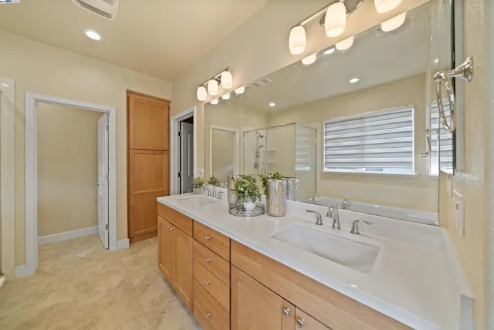 7906 Golden Springs Lane, Vallejo, California 94591