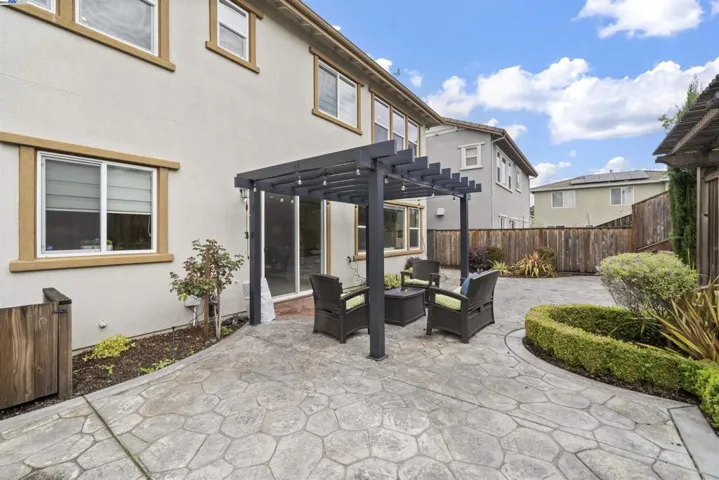 7906 Golden Springs Lane, Vallejo, California 94591