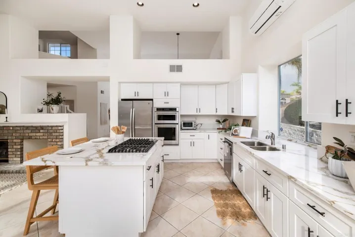 1427 Woodhaven Drive, Oceanside, California 92056