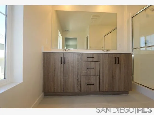 304 Zest Lane 25, Fallbrook, California 92028