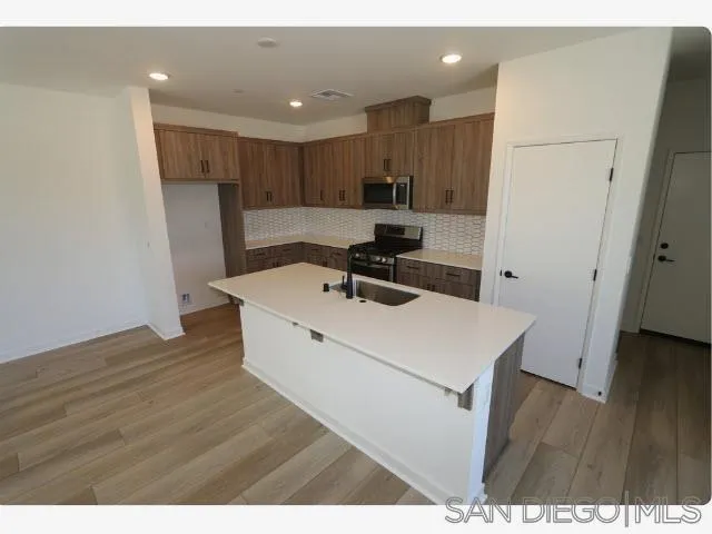 304 Zest Lane 25, Fallbrook, California 92028