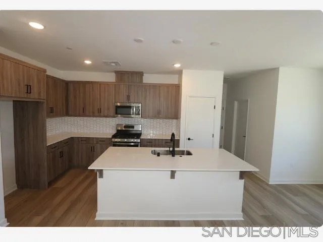 304 Zest Lane 25, Fallbrook, California 92028