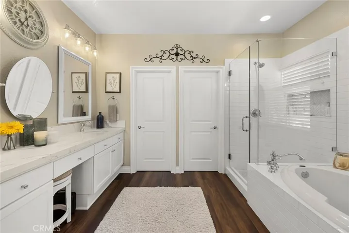 Oversized Shower & Tub
