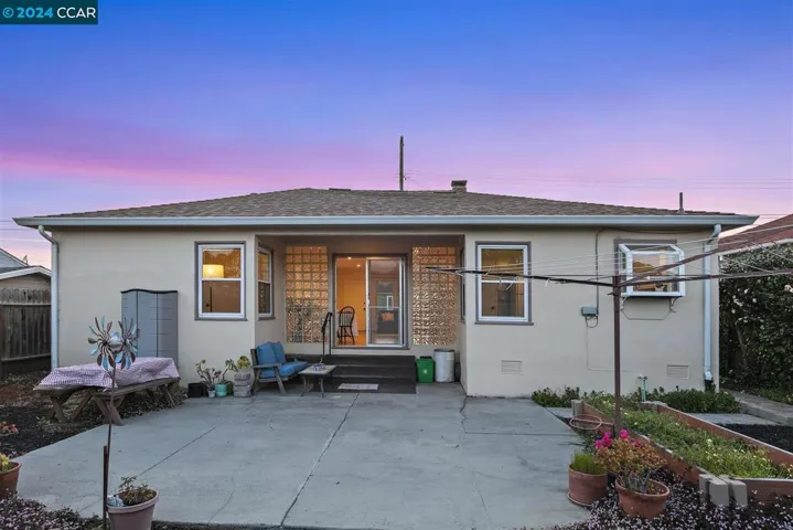 718 34th St, Richmond, California 94805