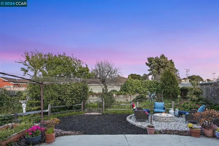 718 34th St, Richmond, California 94805