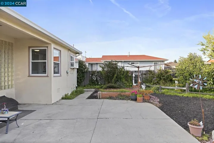 718 34th St, Richmond, California 94805