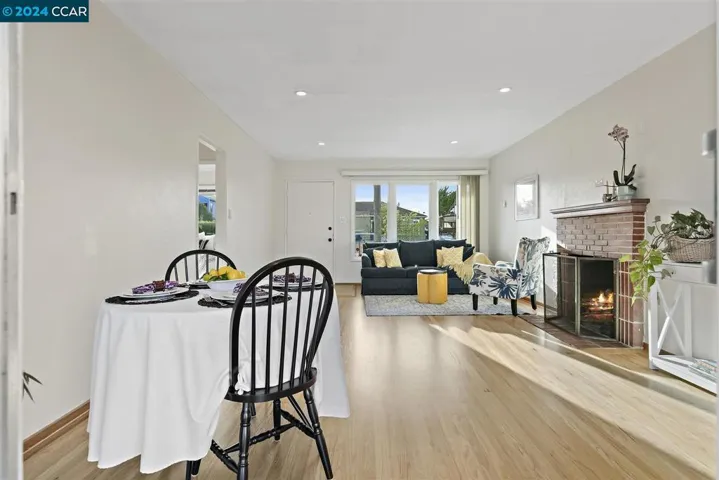 Fireplace Fire was added virtually