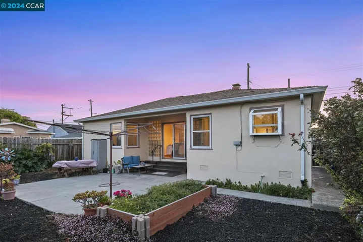 718 34th St, Richmond, California 94805