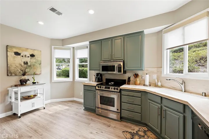 38521 Glen Abbey Lane, Murrieta, California 92562