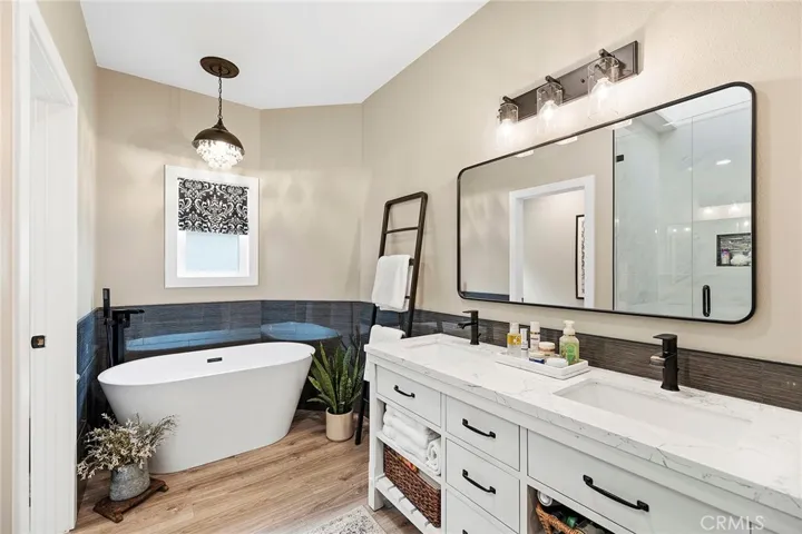 38521 Glen Abbey Lane, Murrieta, California 92562