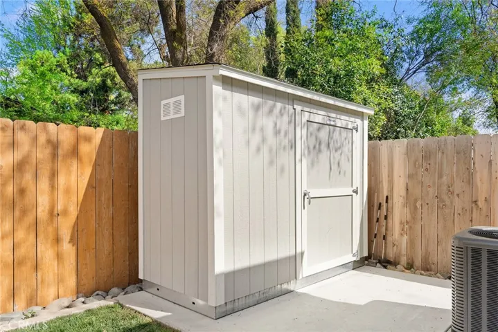 Shed